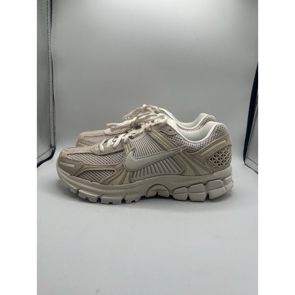 Nike Zoom Vomero 5 “Phantom/Light Bone/Sail” size 5.5 women